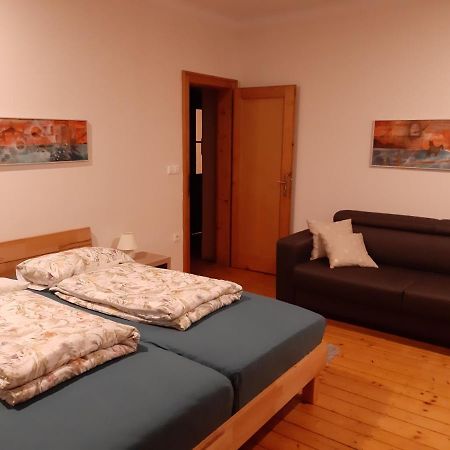 Triglav Apartment House Kranj Exterior photo