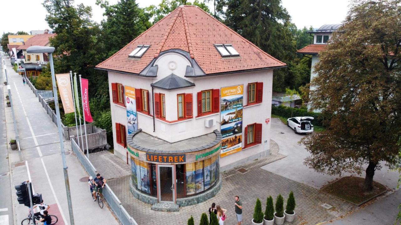 Triglav Apartment House Kranj Exterior photo