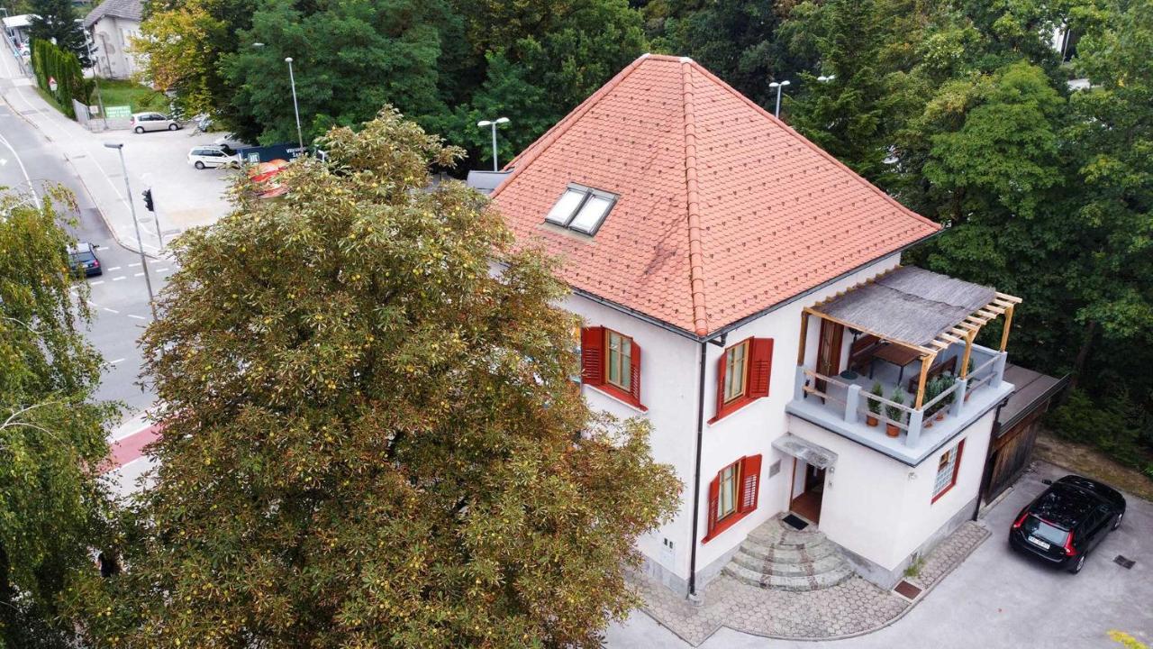 Triglav Apartment House Kranj Exterior photo