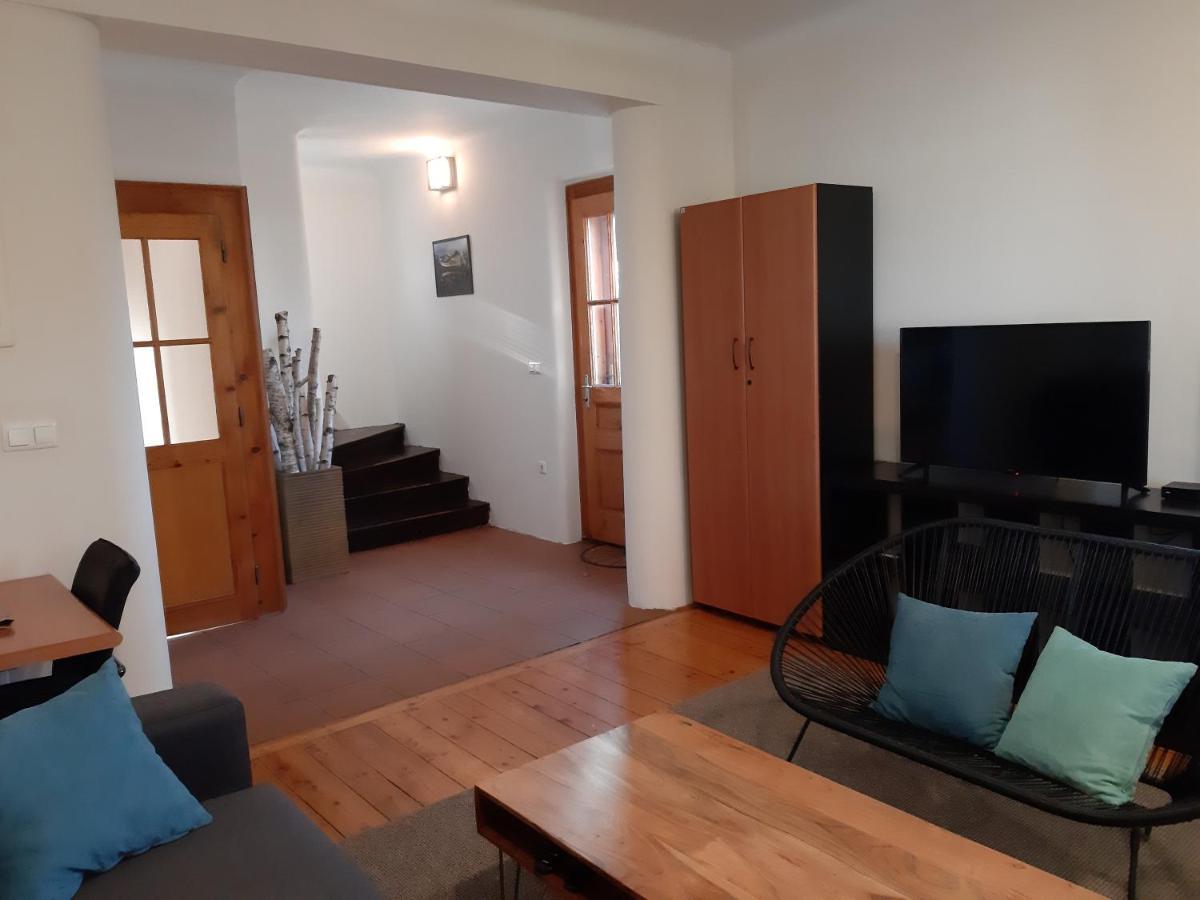 Triglav Apartment House Kranj Exterior photo
