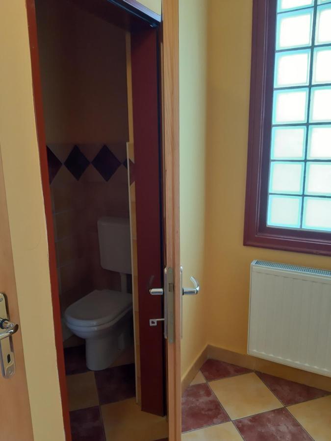 Triglav Apartment House Kranj Exterior photo